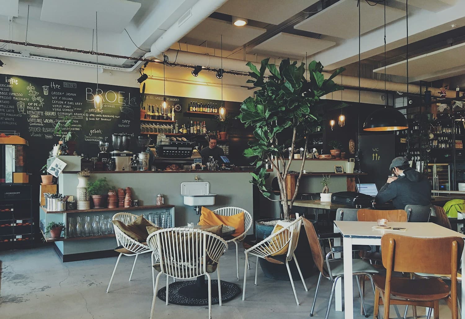 Restaurant and café premises — illustrative premises