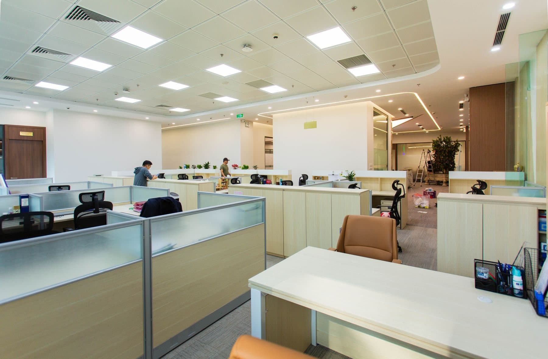 Commercial property lettings — illustrative premises